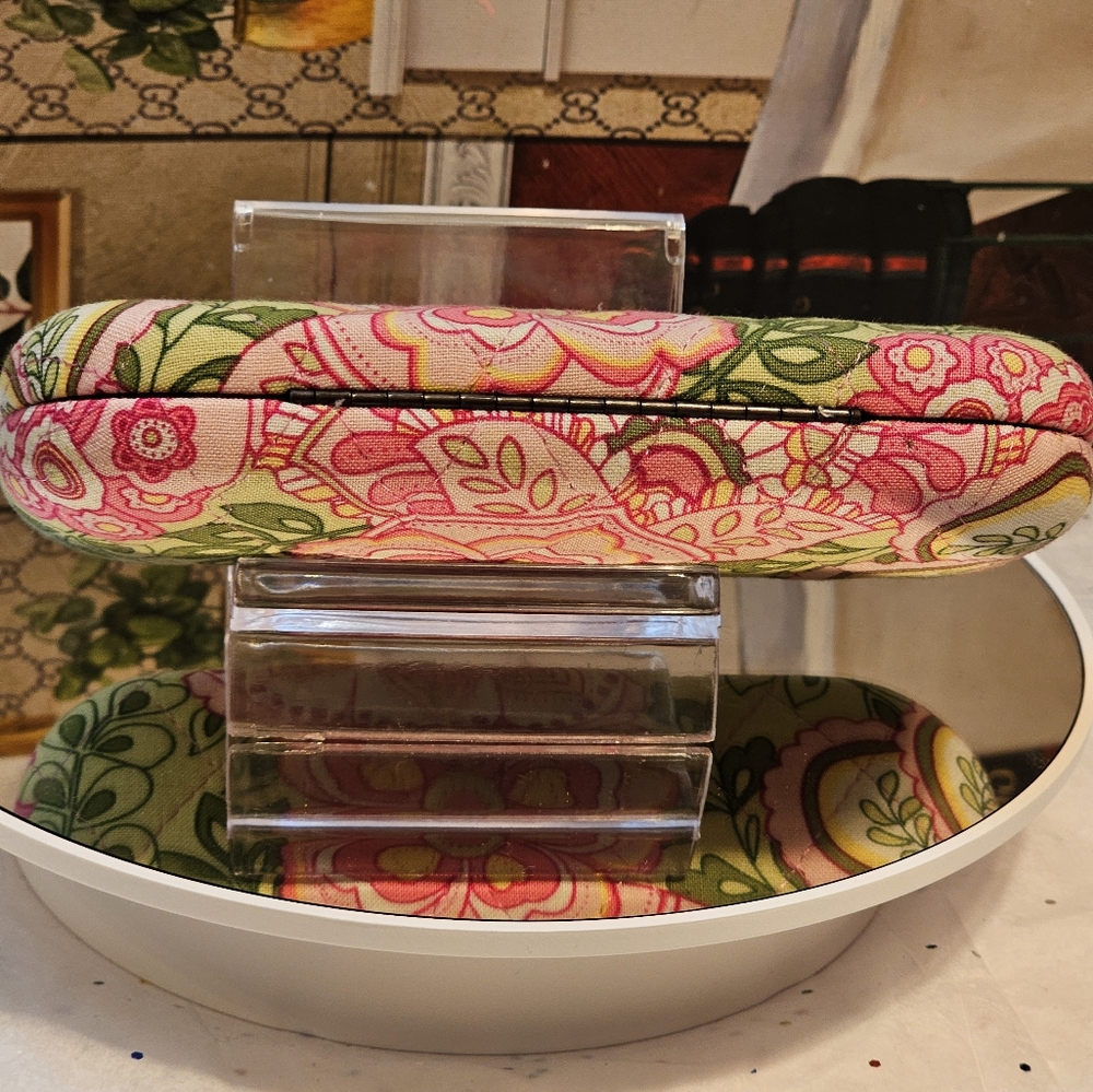 Vera Bradley Pink and Green Floral Sunglasses Case with Structured Design - Picture 4 of 6